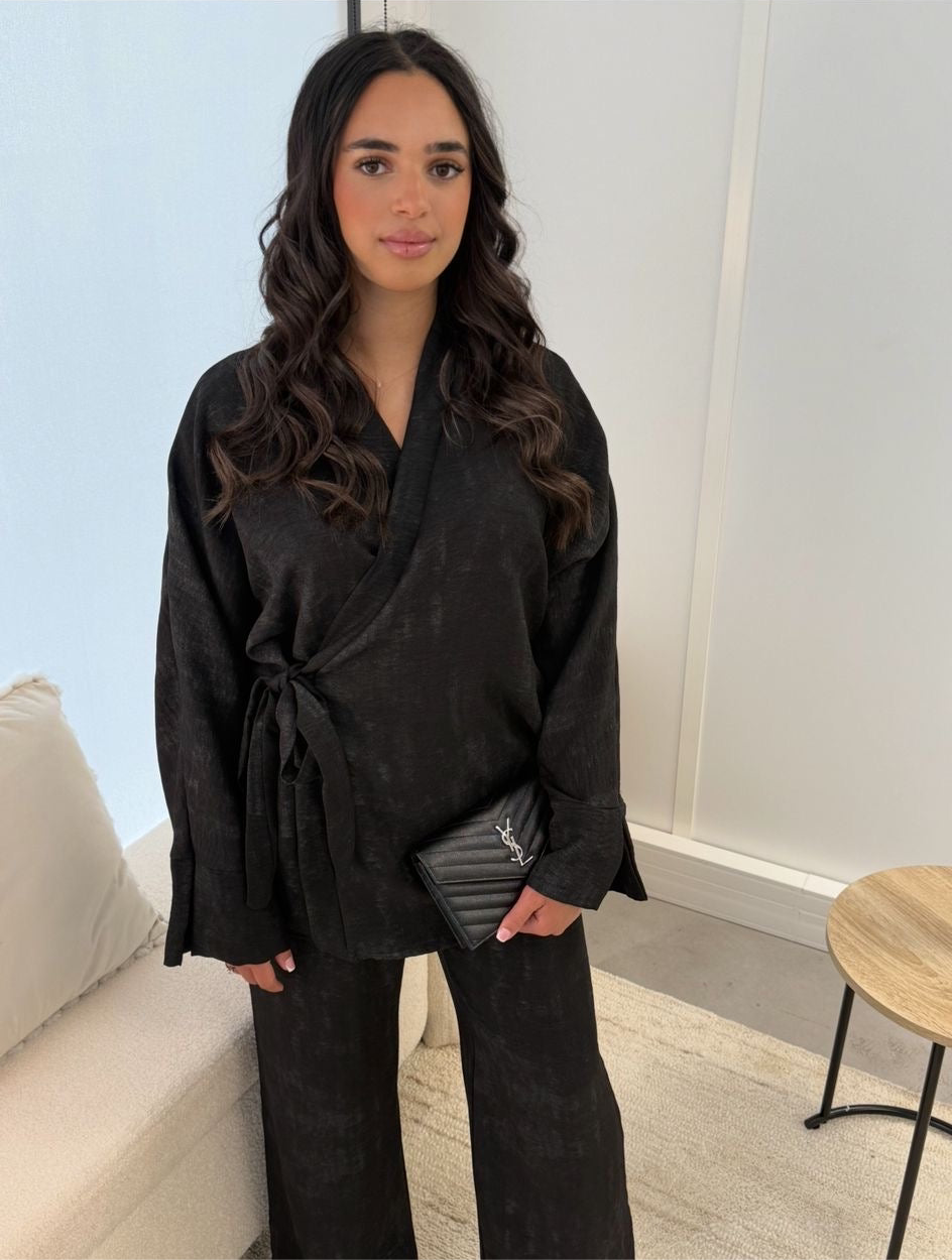 Ensemble kimono noir