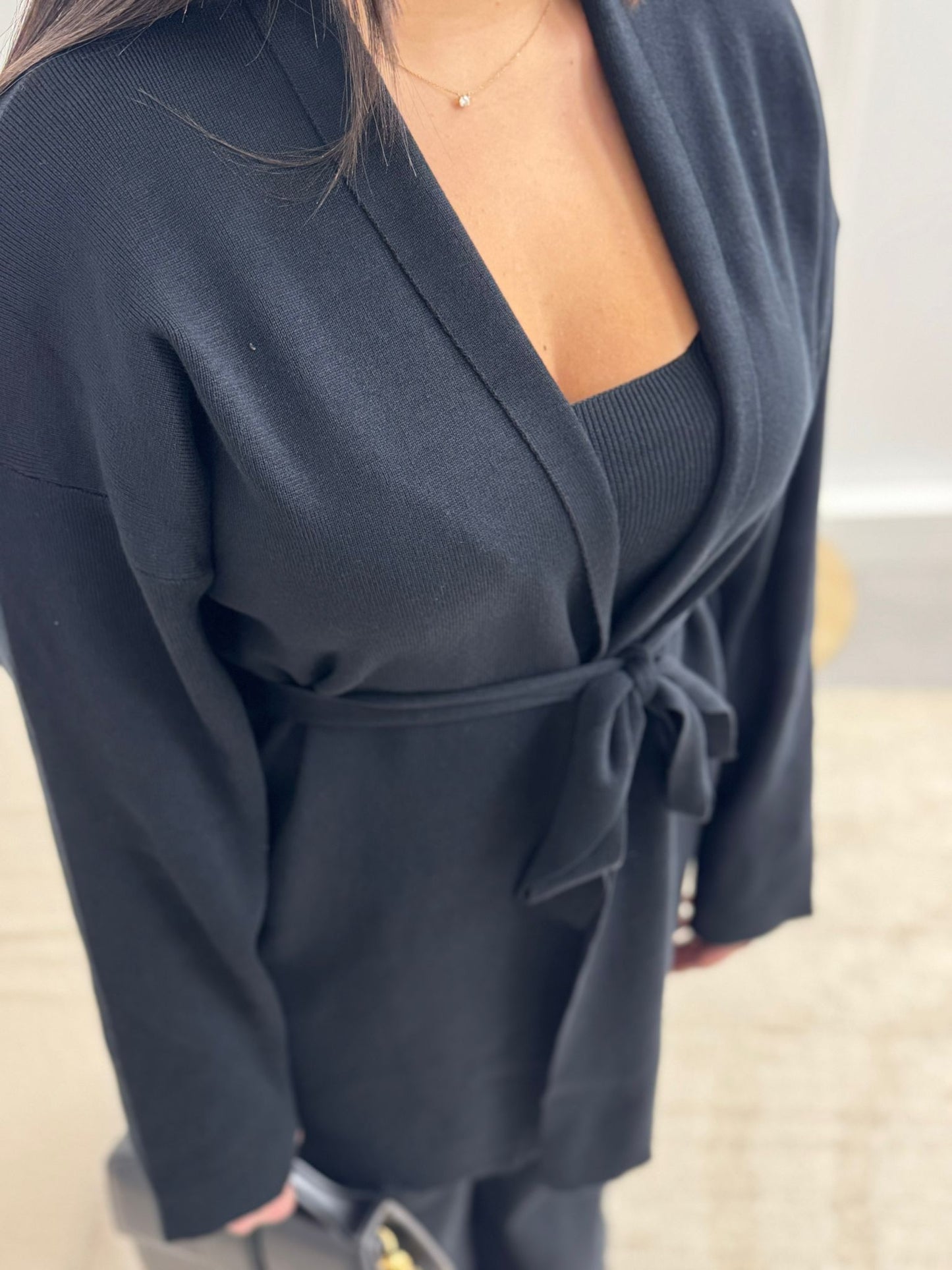 Ensemble Ava Noir