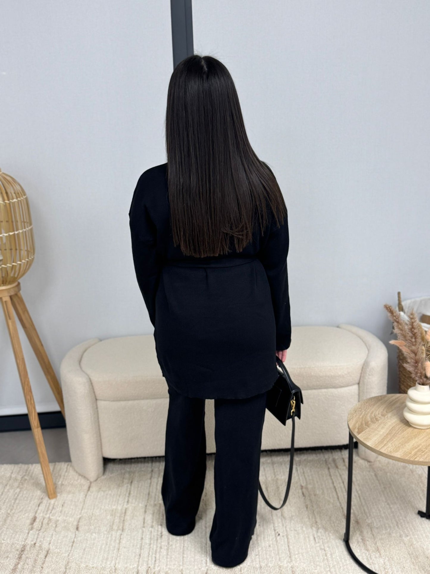 Ensemble Ava Noir